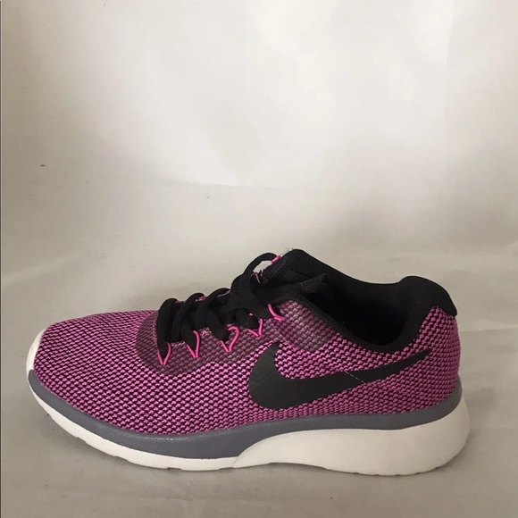 New Nike Women’s Tanjun Racer Sneakers Carbon/ Black/ Magenta 6.5 - Picture 3 of 11